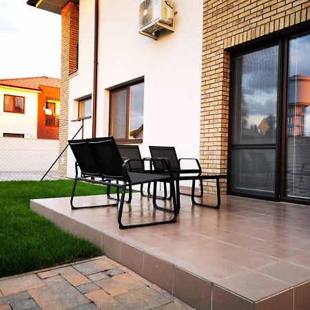 Relax And Sun Apartment Dunajská Streda Exterior foto