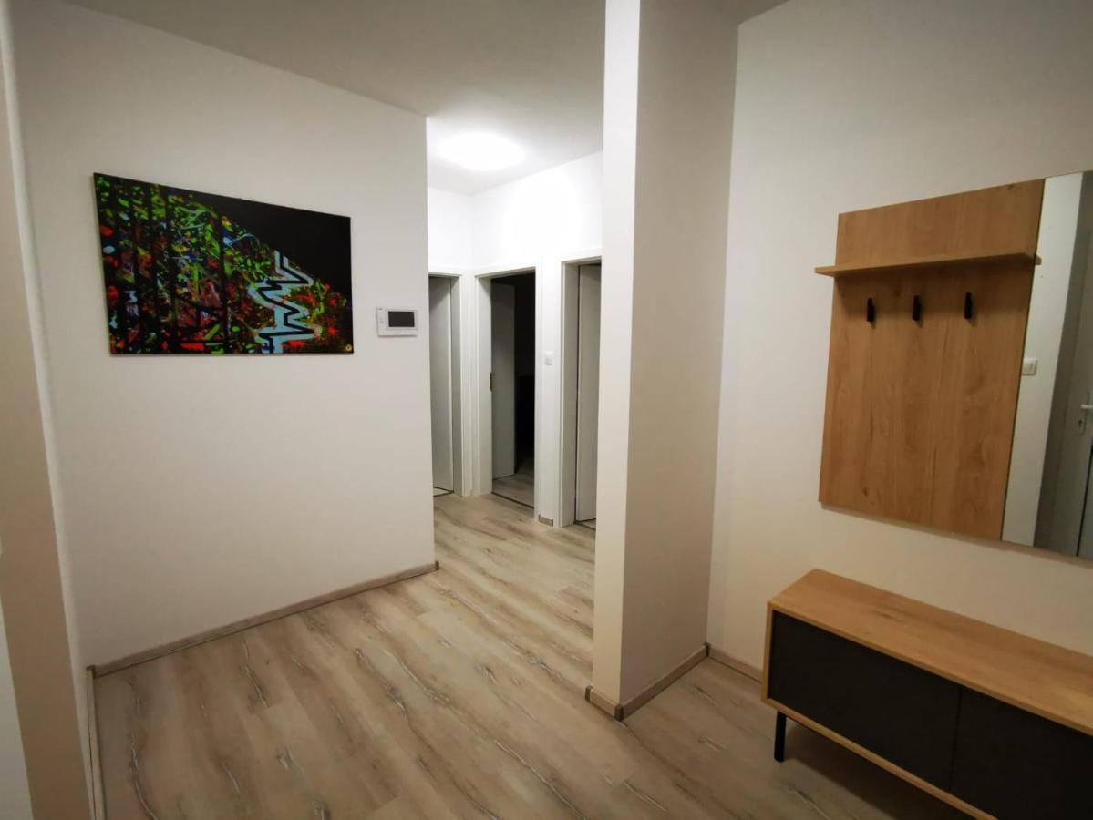 Relax And Sun Apartment Dunajská Streda Exterior foto
